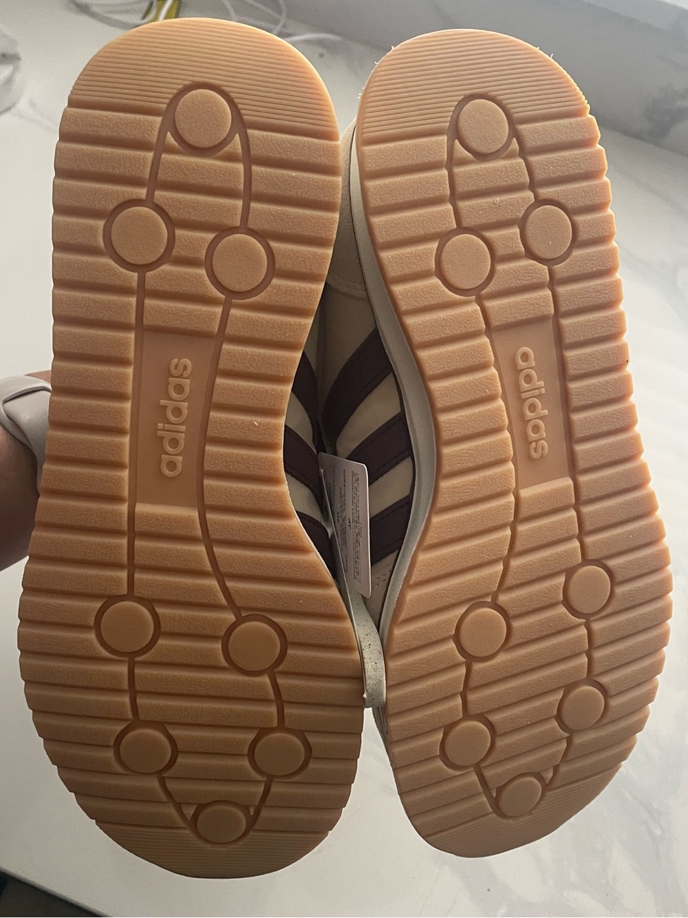 adidas Women's Run 70s 2.0 - Picture 5 of 8